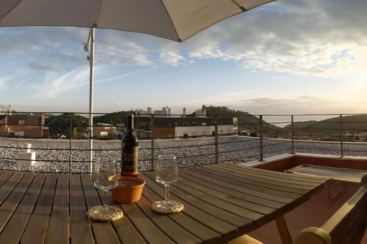 Lovelystay - 3bdr W/terrace * Sesimbra